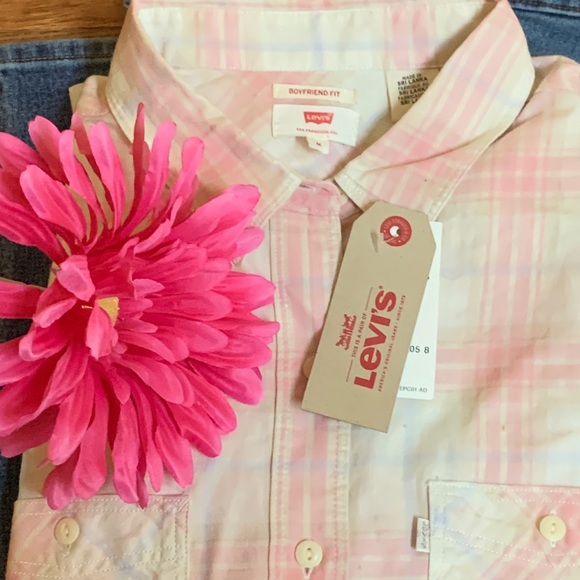 Levi's Tops - Levi's Pink and White Plaid Shirt